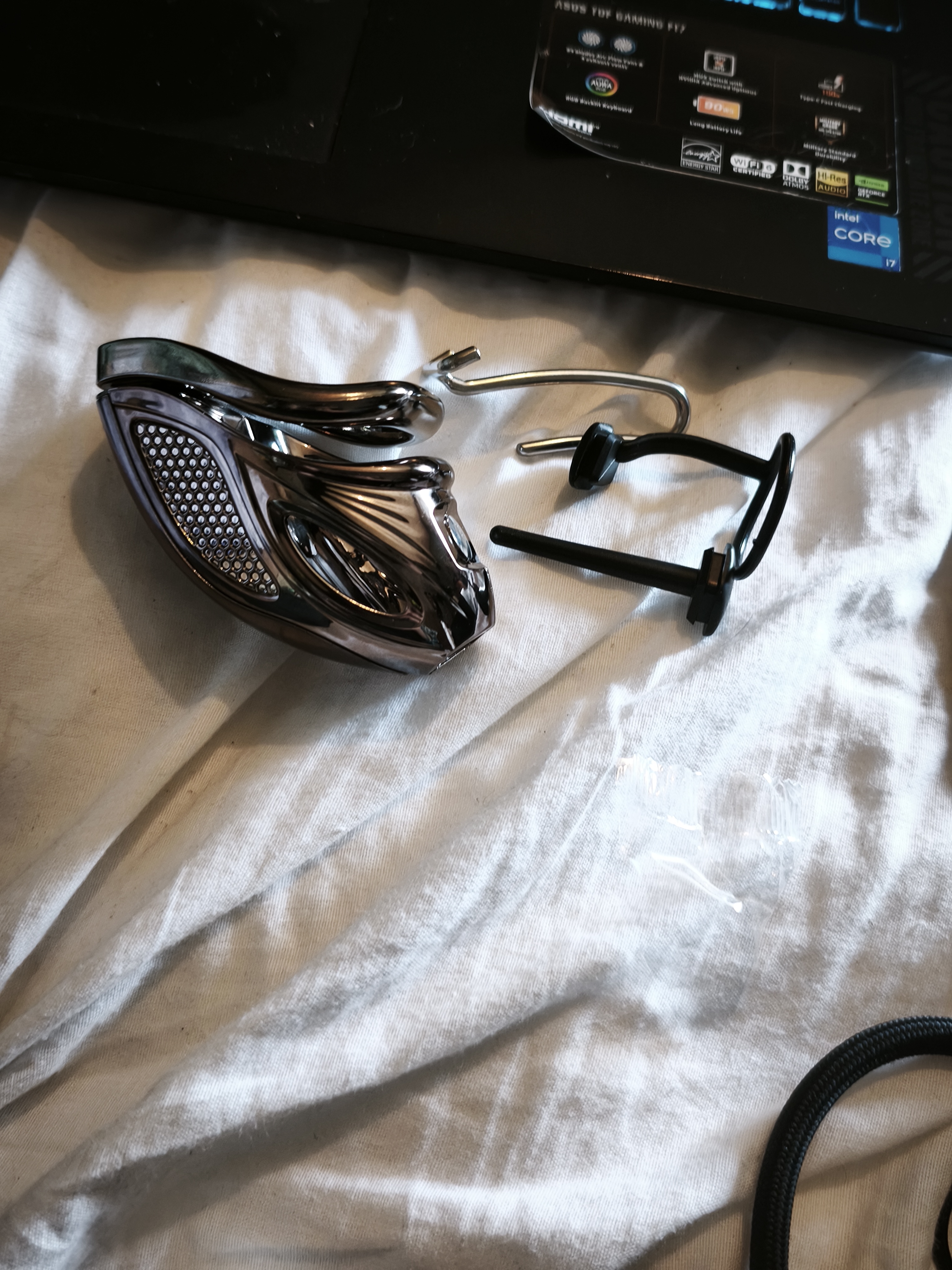 LOCKINK Bee Sting chastity cage