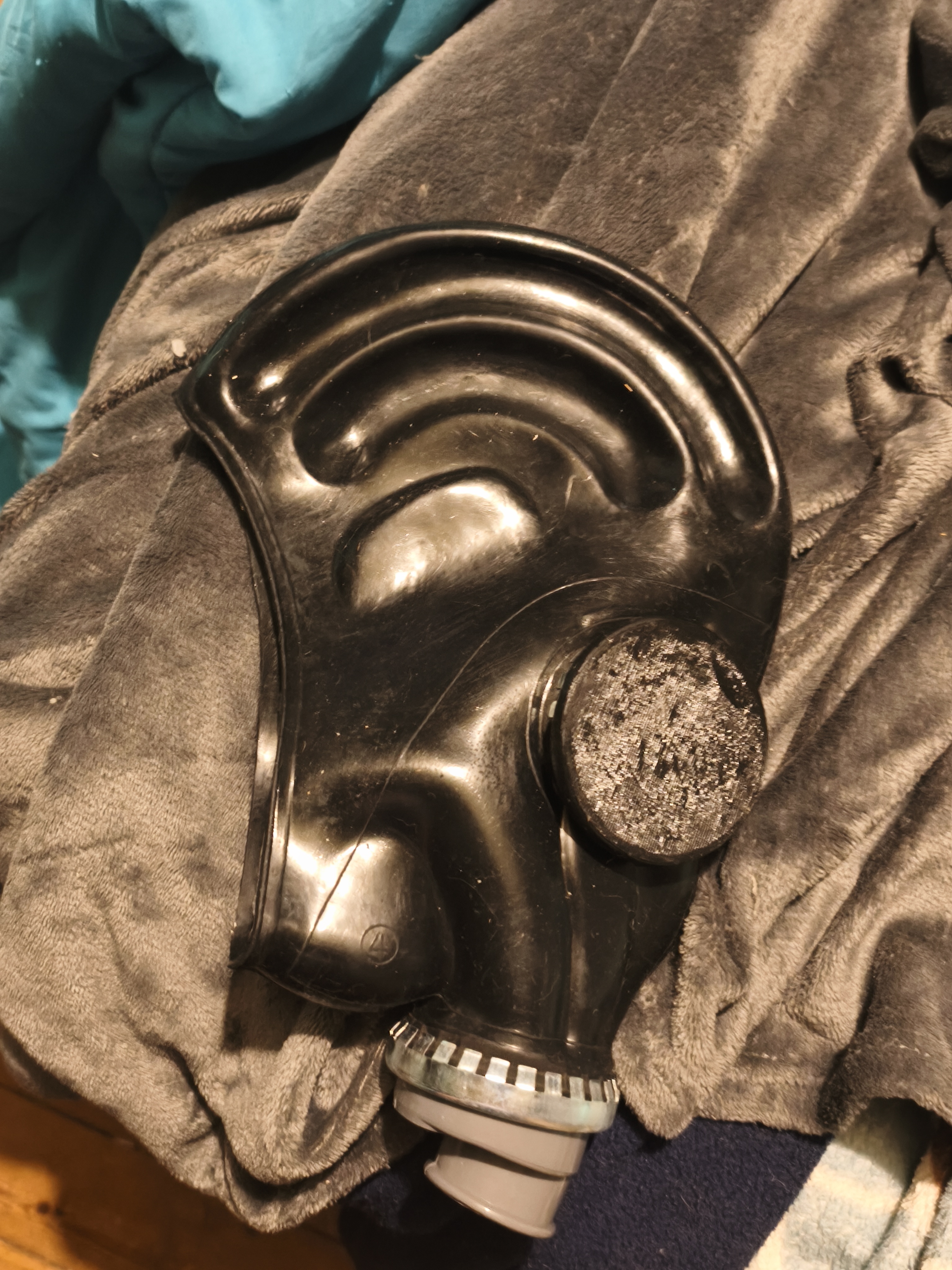 Gas mask